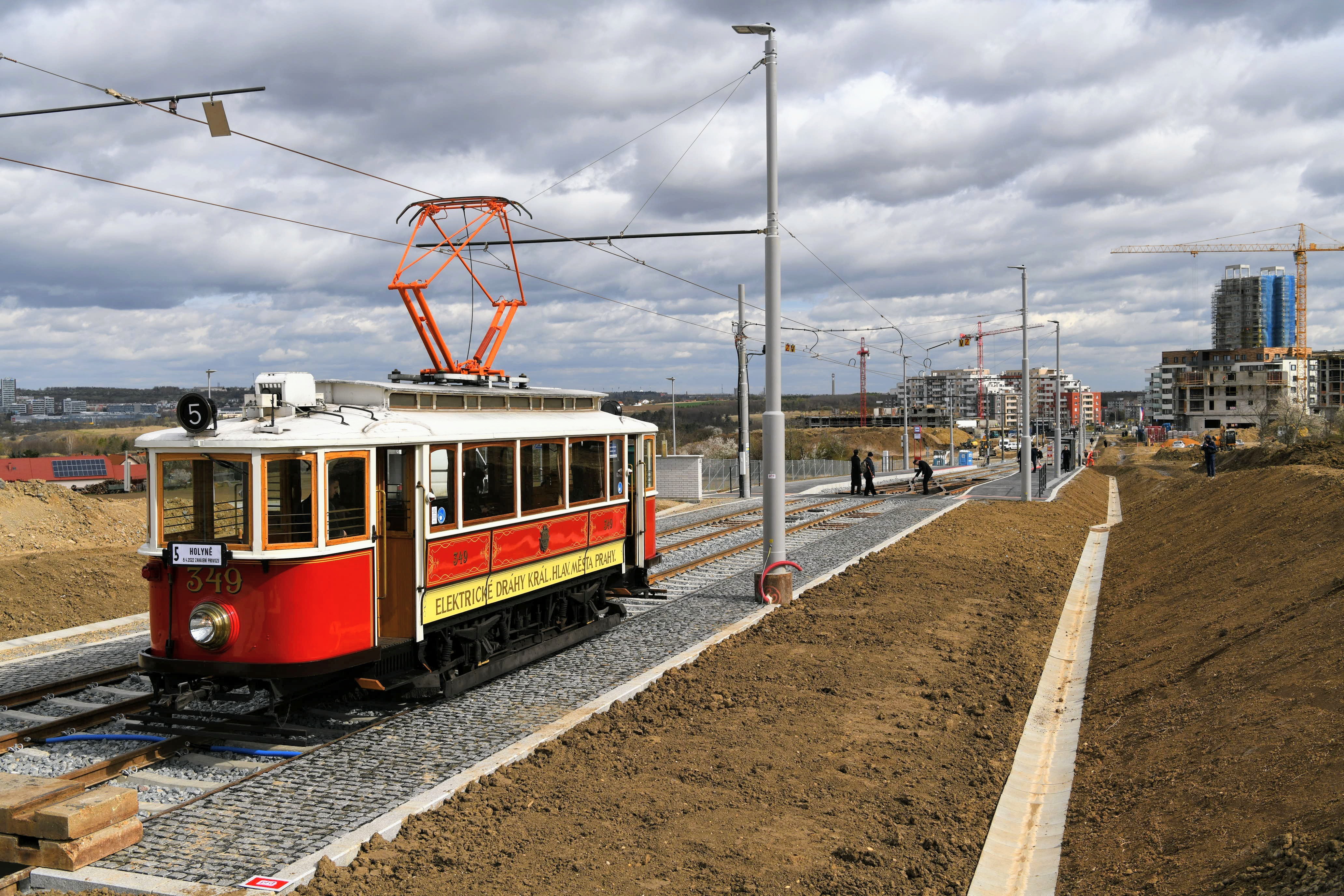Tramvajová trať Sídliště Barrandov - Holyně 